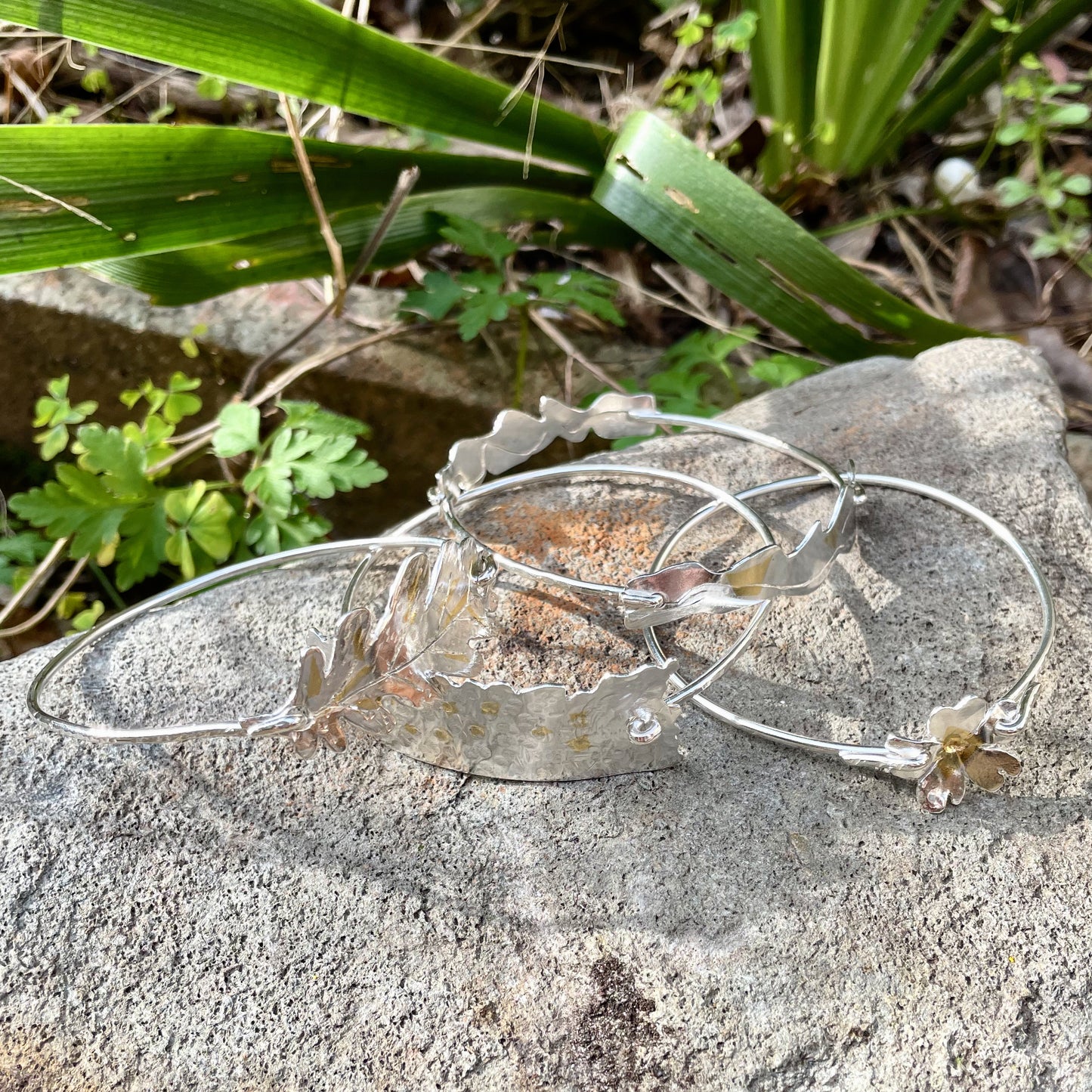 Ashburton Jewellery School Create a beautiful silver bangle with 24ct gold accents, inspired by the landscapes of Dartmoor. Learn the Korean gold gilding technique of Keum Boo, and learn, or develop your skills, in saw piercing, forming, filing and polishing.