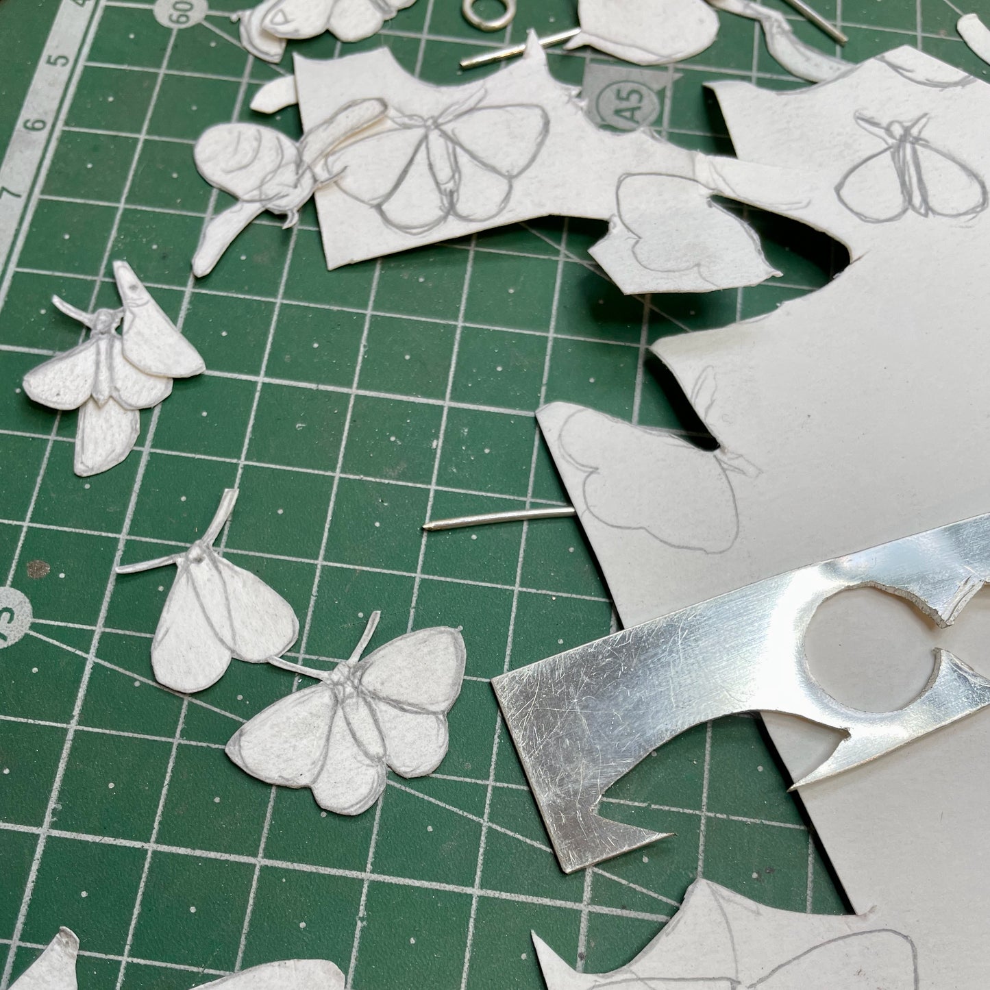 Ashburton Jewellery School Create a silver pendant in this fun workshop on Saturday 14 March 2026. Picture of acorn, primrose and abstract silver pendants and chains. Perfect for gifting, in this fun workshop suitable for complete beginners.