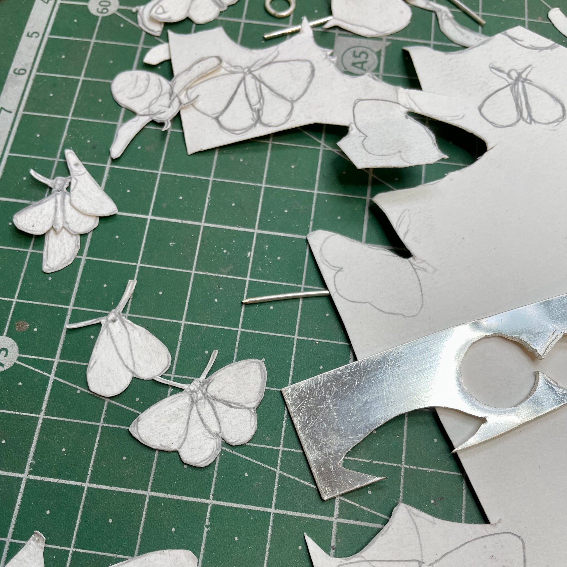 Ashburton Jewellery School Create a silver pendant in this fun workshop on Saturday 14 March 2026. Picture of acorn, primrose and abstract silver pendants and chains. Perfect for gifting, in this fun workshop suitable for complete beginners.